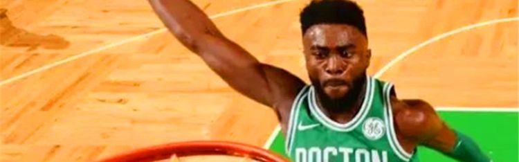  杰伦布朗强势隔扣展天赋，绿军锋线群集体爆发