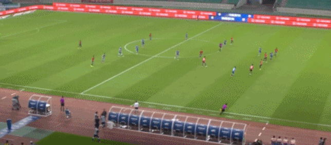  老鹰全队七人上双轻取魔术收获三连胜