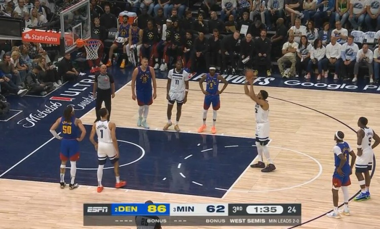  狼队主场顽强逼平曼城，格德斯替补登场扳平比分